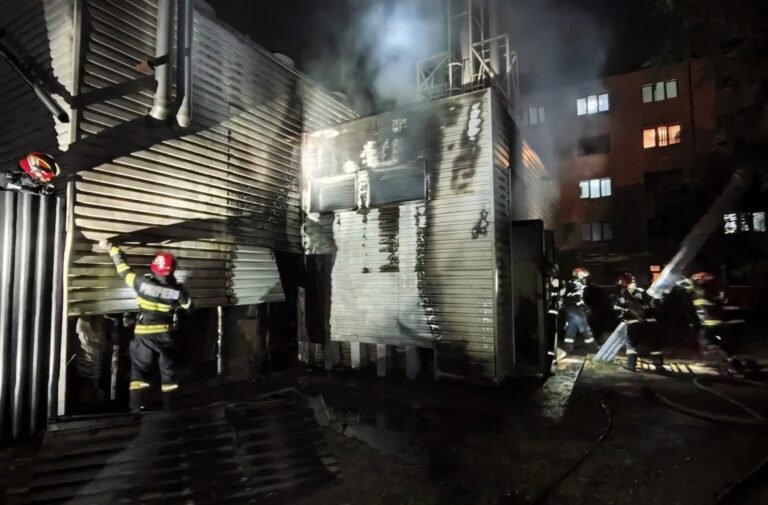 Explozie urmată de incendiu în Campusul „Tudor Vladimirescu”