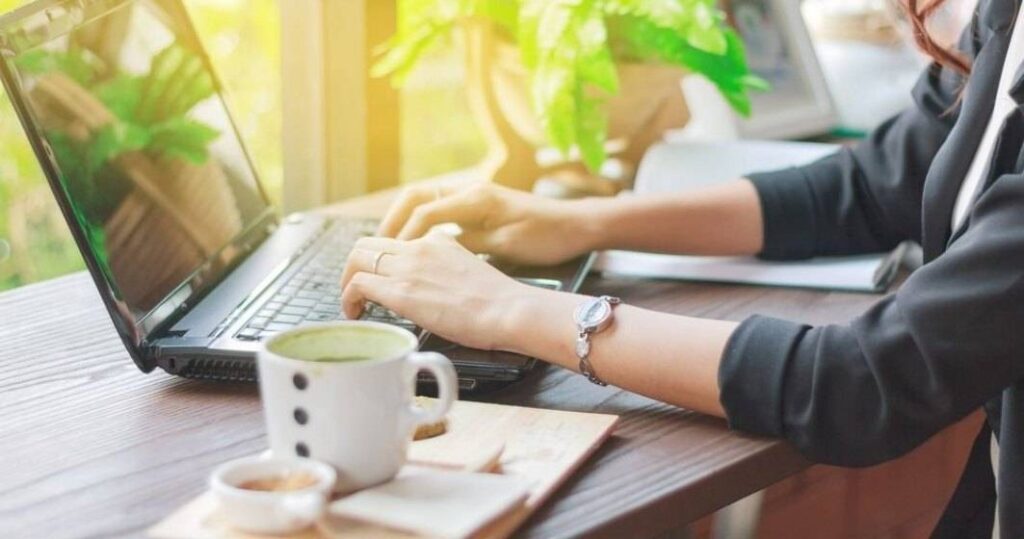 Oportunități mari pentru muncă în vacanță. Cele mai potrivite joburi pentru studenții fără experiență: lista unui specialist ieșean
