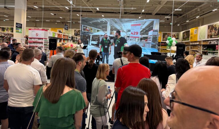 Muzică de operă la inaugurarea unui magazin de bricolaj: Leroy Merlin a investit 3 milioane de euro în Iași