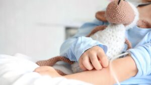 Afecțiunea care poate ucide în doar câteva ore. Zilele trecute o fetiță de trei ani a murit la Spitalul din Pașcani