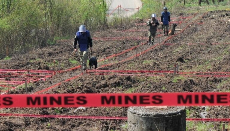 Estonia şi Lituania notifică ONU cu privire la retragerea din tratatul minelor antipersonal. Retragerea intră în vigoare la şase luni de la notificare