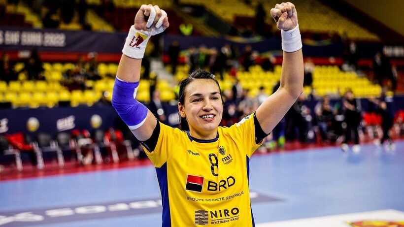  Cristina Neagu şi-a luat rămas-bun de la handbal cu mii de fani alături