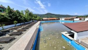 Harghita: Au început lucrările de amenajare pentru redeschiderea ștrandului cu apă sărată de la Praid