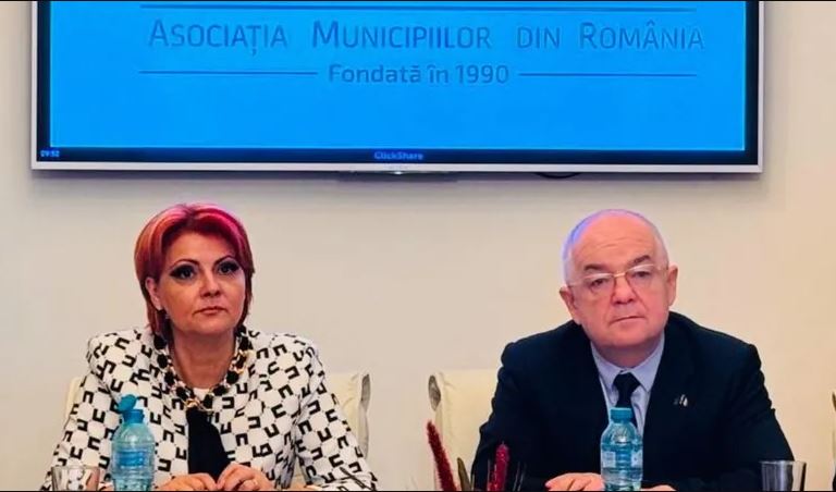În ultimii zece ani, numărul angajaților primăriilor a explodat: creștere de peste 20%