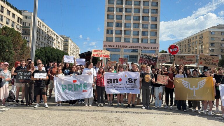 Protestele studenţilor faţă de măsurile privind reducerile din sistemul de învăşământ superior nu se vor opri aici, avertizează ANOSR. Ce solicită studenții