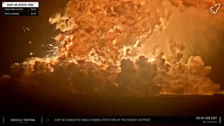VIDEO| Încă un eșec pentru Elon Musk. O rachetă gigant Starship a explodat în timpul unui test de rutină la Starbase, în Texas