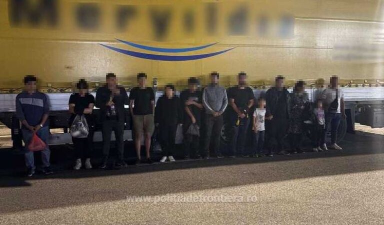 13 cetățeni străini fără documente valabile pentru a călători în spațiul Schengen, depistați de polițiști