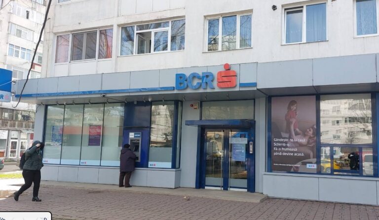 Culisele jafului caraghios de la BCR: amprente șterse cu diluant, mustață luată de la Jumbo, pistolul de plastic al copilului vopsit în negru, trenul și autobuzul