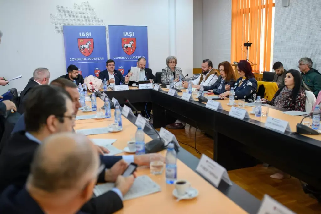  Strigăm catalogul la județ: notele aleșilor CJ pe noiembrie. Discuții aprinse între aleși pe mai nimic