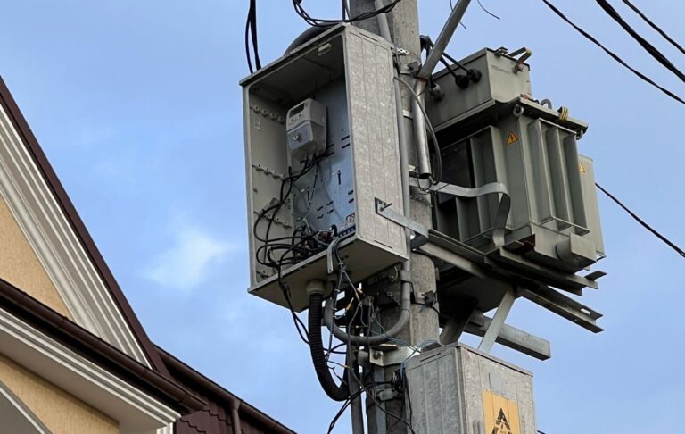 Peste 660 de cazuri de potențial consum fraudulos de gaze naturale și energie electrică identificate în primele 6 luni din 2025, în zona de activitate a Delgaz Grid