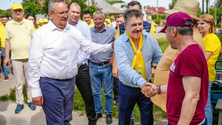Un primar din Dolj se roagă de localnici să-și facă domiciliul în comună, ca să nu fie desființată