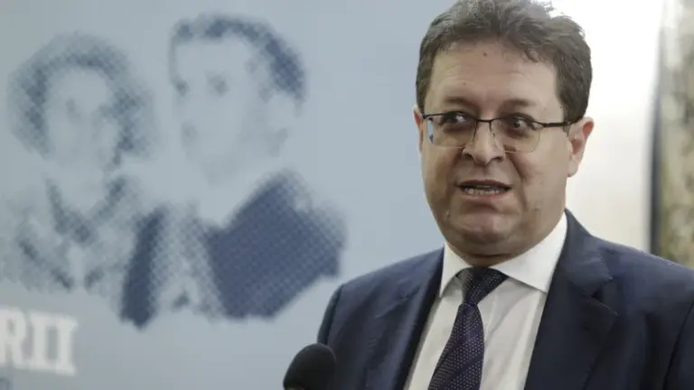 Familia șefului matrapazlâcurilor cu vilele de protocol ale RAAPPS, Grăjdan, îmbuibată cu salarii de la stat