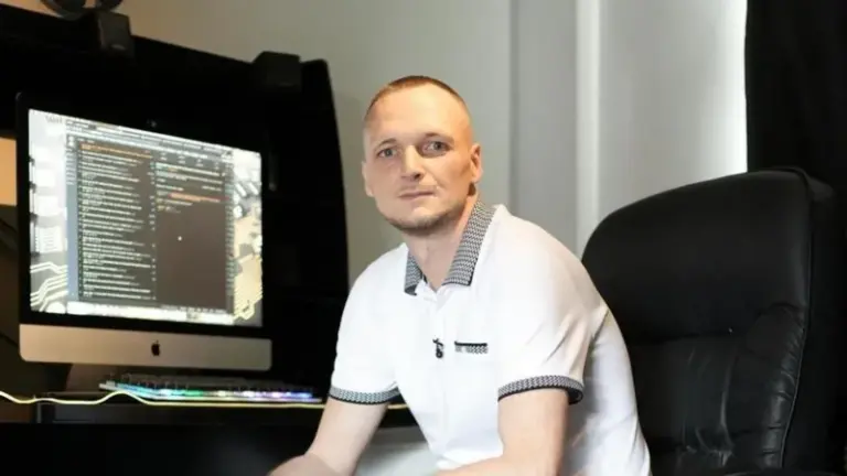 După 12 ani, a renunțat să mai caute în groapa de gunoi a orașului hard-diskul cu 742 milioane de dolari în Bitcoin. Americanii fac un film cu acest IT-ist ghinionist