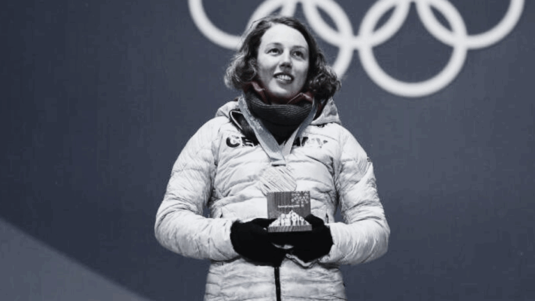O fostă dublă campioană olimpică la biatlon a murit pe munte în Pakistan. A fost surprinsă de o avalanșă