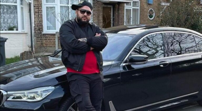 Tentativă de asasinat cu BMW-ul și bărdița la Iași: Vandam s-a dus să-i ceară socoteală unui frizer care nu tundea țigani