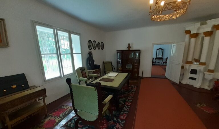 CJ Iași se apucă de refacerea Casei Memoriale de la Mircești după ce s-a războit 14 ani în instanță cu Academia Română