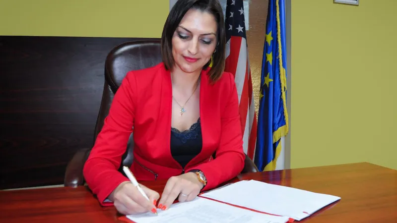 Defapt.ro: Probabil cel mai nesimțit salariu al unui manager de spital, încasat de o absolventă de Spiru Haret care conduce un obscur spital orășenesc