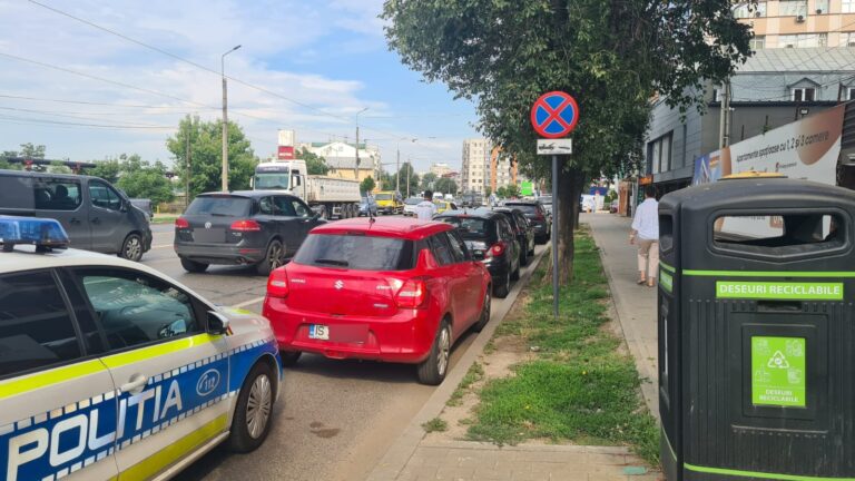 Razie a Poliției în Canta: amenzi pentru toate mașinile parcate la bordură