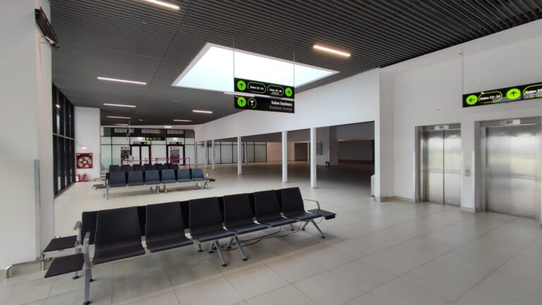 Încă 450 de locuri pentru pasageri în sălile de așteptare de la Aeroport