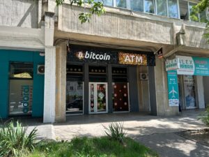 Cum funcționează și unde găsești bancomatele Bitcoin în Iași. Unul ar putea fi instalat de Poșta Română