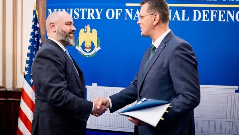 Ministrul Apărării, întâlnire cu o delegaţie a Departamentului american al Apărării 