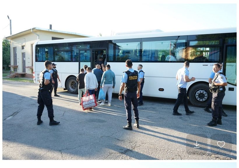  După ce Academia de Poliţie a fost serios afectată de o furtună, au fost chemați deţinuţi de la mai multe penitenciare pentru a ajuta la curăţenie