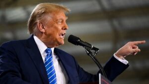 Trump îl pune pe directorul DEA Terrance Cole să conducă Poliţia din Washington. „Ai interesul să fii dur, Terry, sau te dau afară într-o clipă”