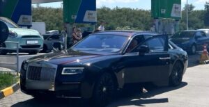 Cum a fost suprins Gigi Becali într-o benzinărie de pe Autostrada Soarelui? A făcut „spectacol”