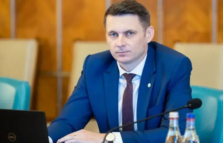 Mircea Abrudean anunţă o modificare importantă în Statutul PNL: Două personalităţi din afara partidului pot deveni membri ai Biroului Executiv, la propunerea preşedintelui partidului