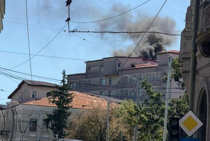 UPDATE Incendiu la cea mai mare maternitate din Moldova. Flăcările au izbucnit de la subsolul unității