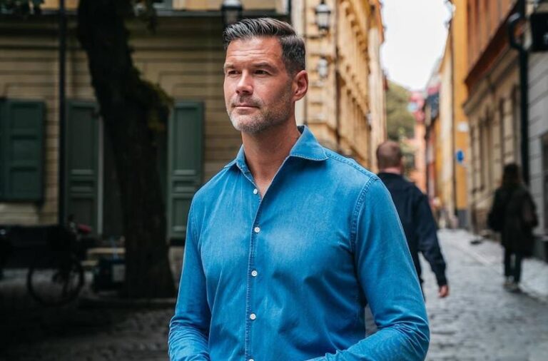 Ministrul suedez al imigraţiei a aflat „şocat” că fiul său adolescent este implicat în grupuri de extremă dreapta