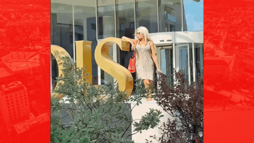  VIDEO| Laura Vicol, mesaj din fața hotelului Nordis: O să vedeți că apartamentele construite există, nu sunt borfașă!