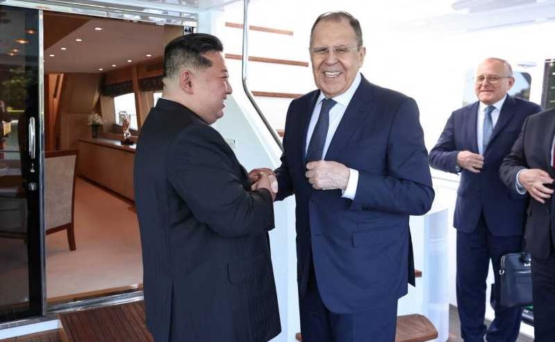  Serghei Lavrov  a fost primit de liderul Kim Jong Un