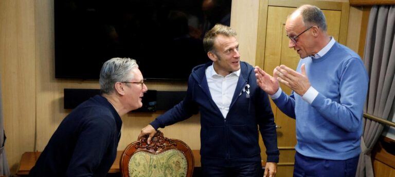 POLITICO: Marea Britanie şi Germania se pregătesc să semneze un tratat istoric de apărare reciprocă