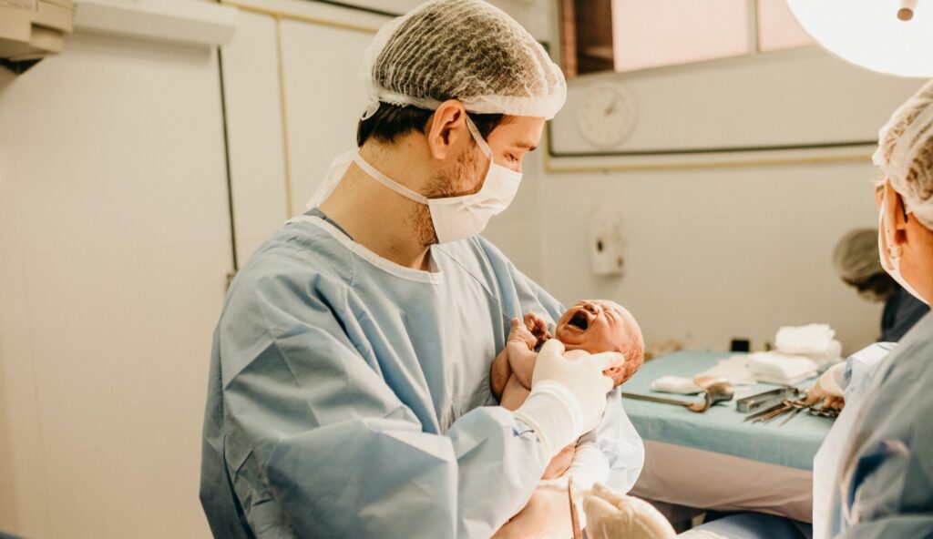  Maternitatea Elena Doamna se extinde în Moara de Vânt. Au fost emise primele documente