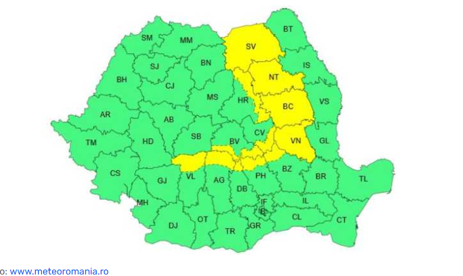  Cod galben de furtună în zone din 12 județe, pe parcursul zilei de luni