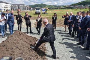 Subteranele prioritizării - Metroul de la Cluj a crescut în cinci ani cât Autostrada A8 în 20. Concluzia: două proiecte, două Românii