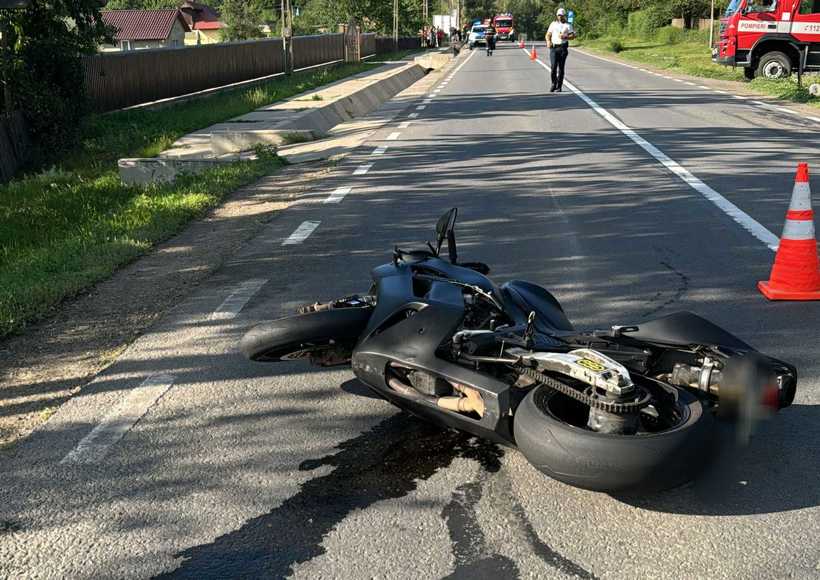  Un motociclist din Neamț, rănit într-un accident provocat de o şoferiţă băută