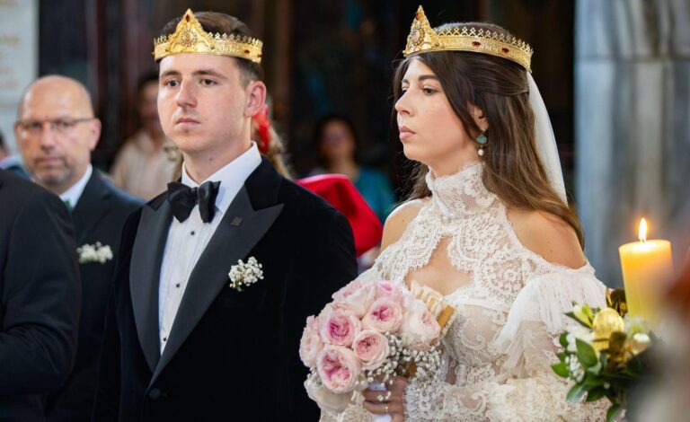 Nunta anului în lumea medicală: s-a căsătorit fiul șefei UPU SMURD. Diana Cimpoeșu: „O viață întreagă am visat momentul lui DA”/VIDEO