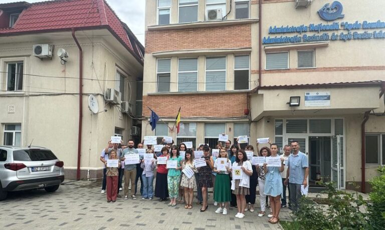 Noi proteste anunțate azi ale salariaţilor din casele judeţene de pensii din mai multe judeţe şi din Bucureşti