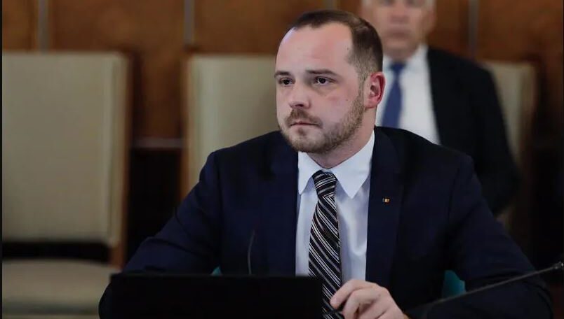 Alexandru Rogobete: Se modifică condiţiile pentru şefii de secţie şi manageri