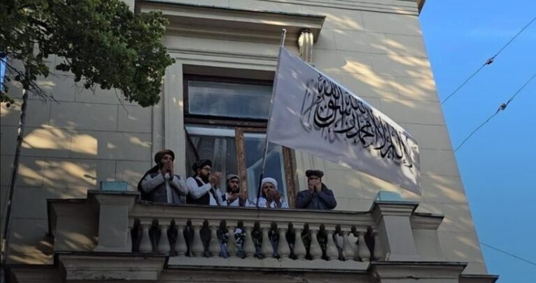 Rusia devine prima ţară care recunoaşte oficial regimul islamist de la Kabul