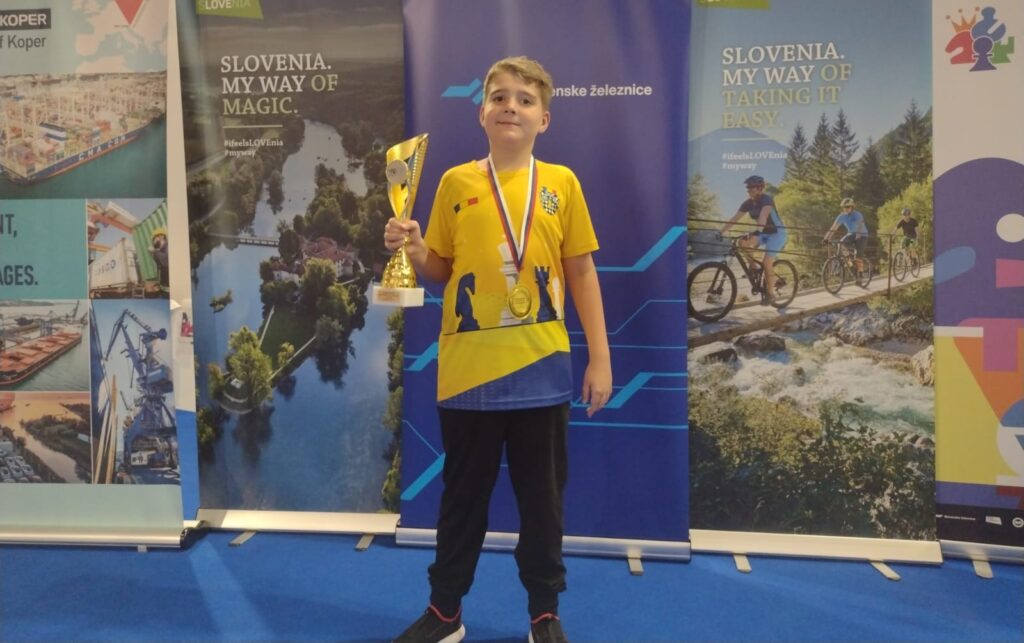  Nicolas Cazacu, campion european la șah cu echipa României Under 12