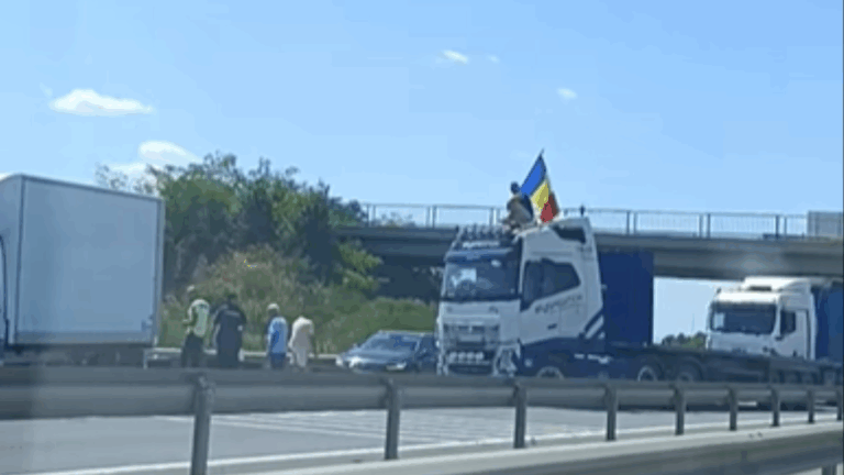 Ce sancțiune a primit șoferul care a blocat traficul pe A1, în semn de protest? Este cercetat pentru împiedicarea sau îngreunarea circulaţiei pe drumurile publice