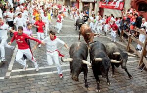 Mai multe persoane rănite de tauri la Pamplona, Spania, la festivalul  San Fermín