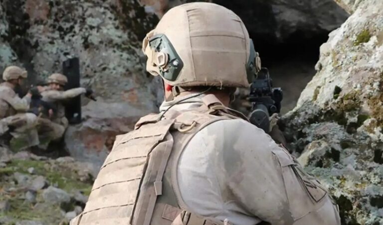 Doisprezece militari turci, morţi, pentru a găsi un alt militar mort 