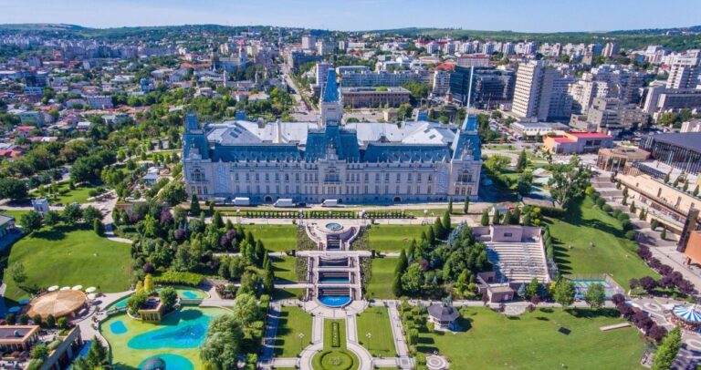 Iașul a atras de două ori mai puțini turiști decât Clujul și de trei ori mai puțini decât Brașovul. Surpriză: rezultate pozitive la Botoșani