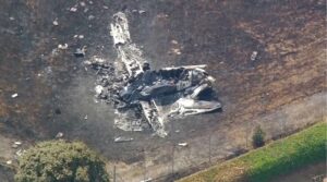 Patru morţi la est de Londra, după ce un avion de mici dimensiuni s-a prăbușit