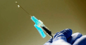 Un vaccin personalizat împotriva cancerului obţine rezultate promiţătoare într-un studiu clinic