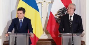 Preşedintele Austriei: OMV-ul nu mai e mulţumit doar cu exploatarea resurselor din România, îşi doreşte să investească şi în energii regenerabile, în fotovoltaice